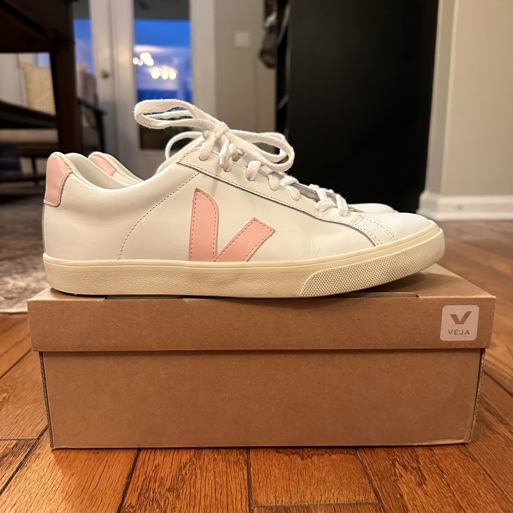 Euro 41/US 10 Vera Campo Leather Sneaker